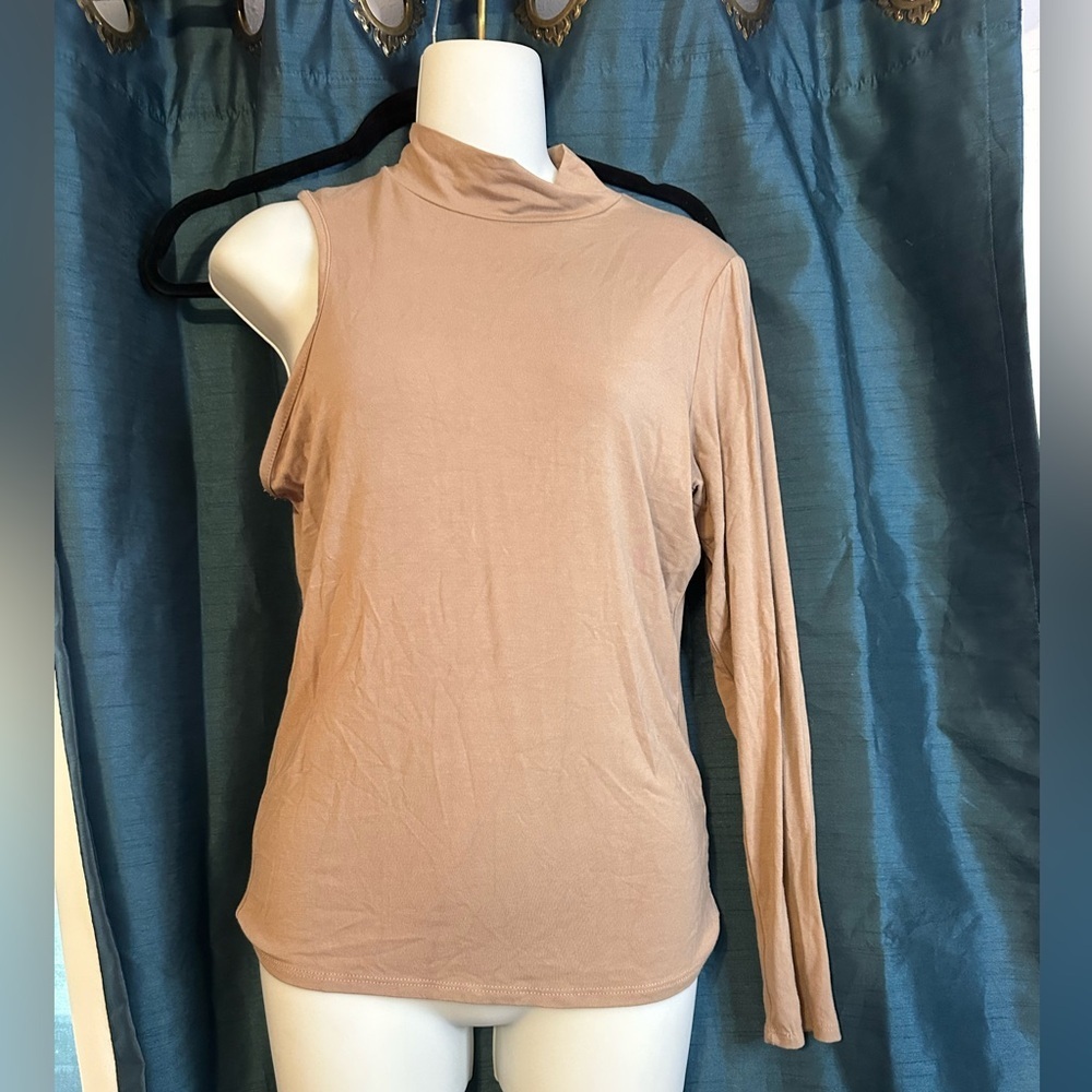 Satin Heart One-Shoulder Tan Women's Top. Size Large